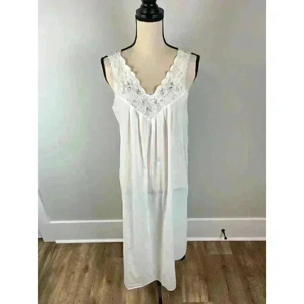 Vtg Sara Beth Embroidered Floral White Maxi Nightgown Cottagecore lace Size M